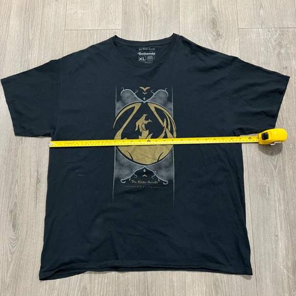 Loot Crate The Elder Scroll Dragonguard T-shirt Size XL - Picture 4 of 6